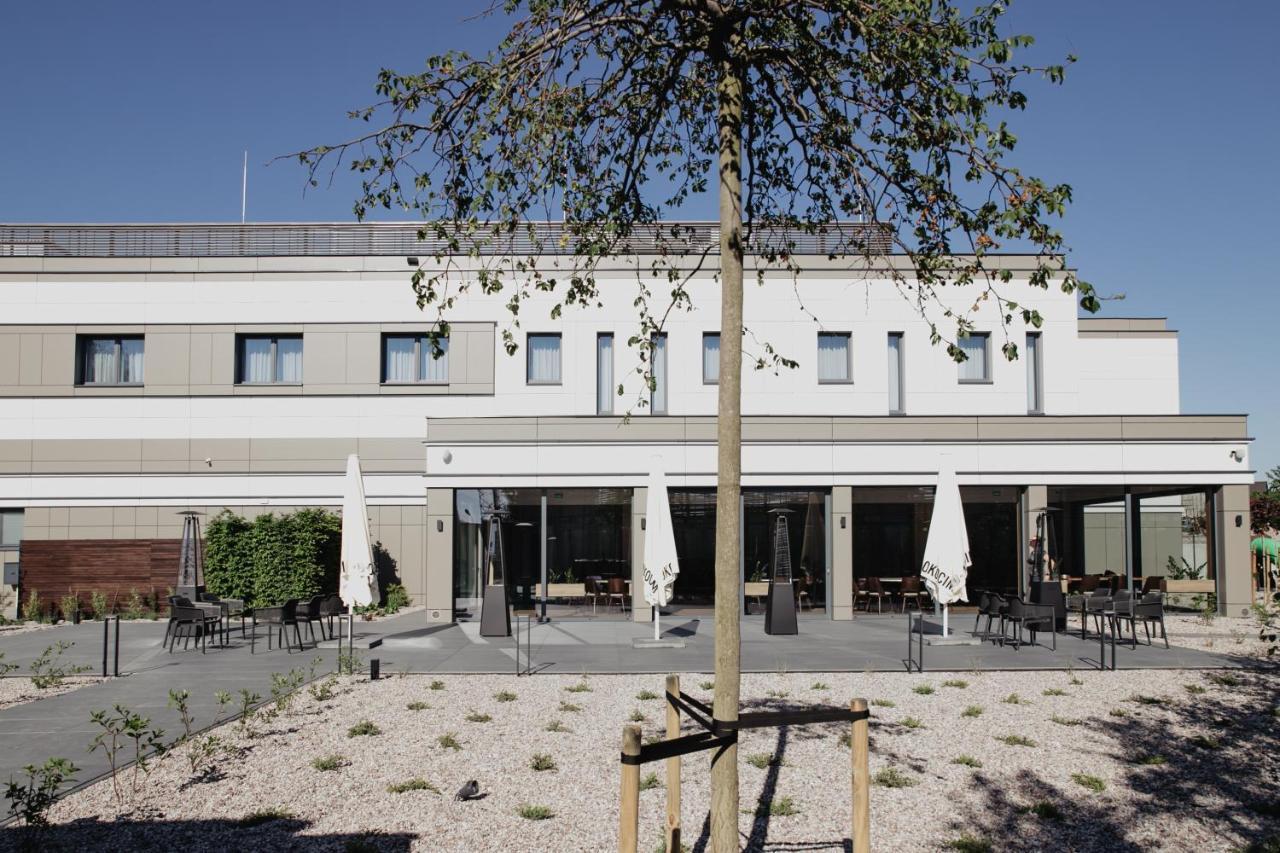 Molto Bene Hotel & Restaurant Skorcz 外观 照片